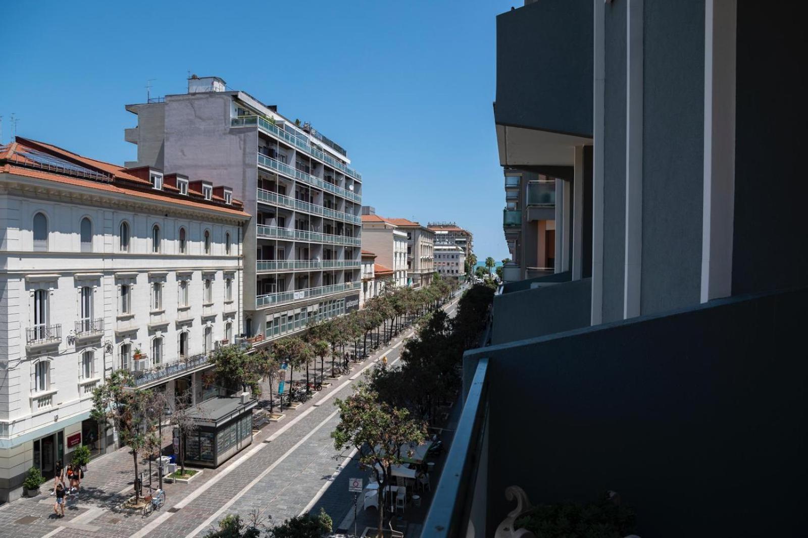 Milu Luxury Apartment Pescara Exteriör bild